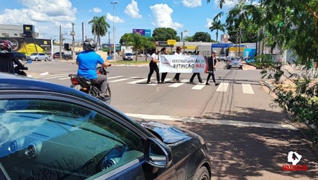 Trabalhadores da Funasa protestam contra a extinção do órgão