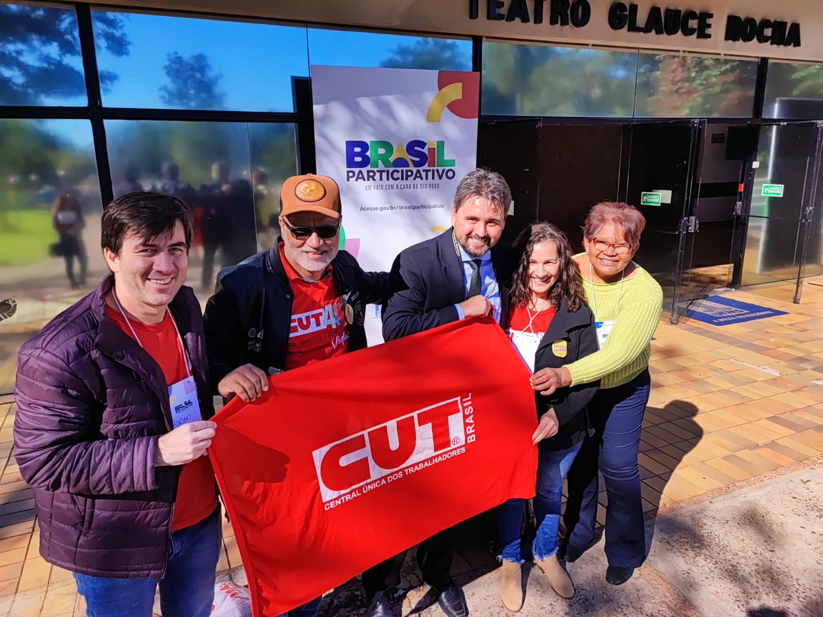 Adilson dos Santos, Vilson Gregório (CUT/MS), Marcelo Fragoso (SG/PR), Dilma Gomes (FetamCUT/MS) e Maria Helena Farias