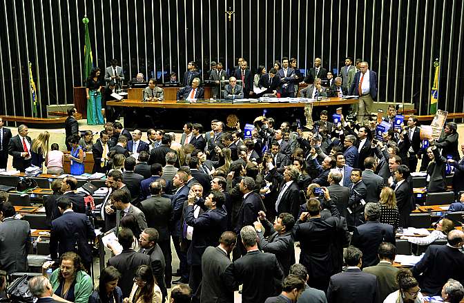 Ordem do Dia - Votação da MPV 665/2014 - do Poder Executivo - que altera a Lei nº 7.998, de 11 de janeiro de 1990, que regula o Programa do Seguro- Desemprego, o Abono Salarial e institui o Fundo de Amparo ao Trabalhador - FAT